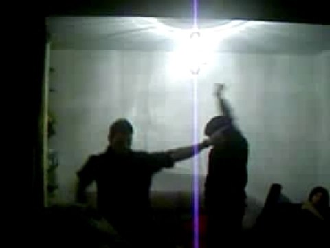 Benjamin et Julien en mode tecktonik