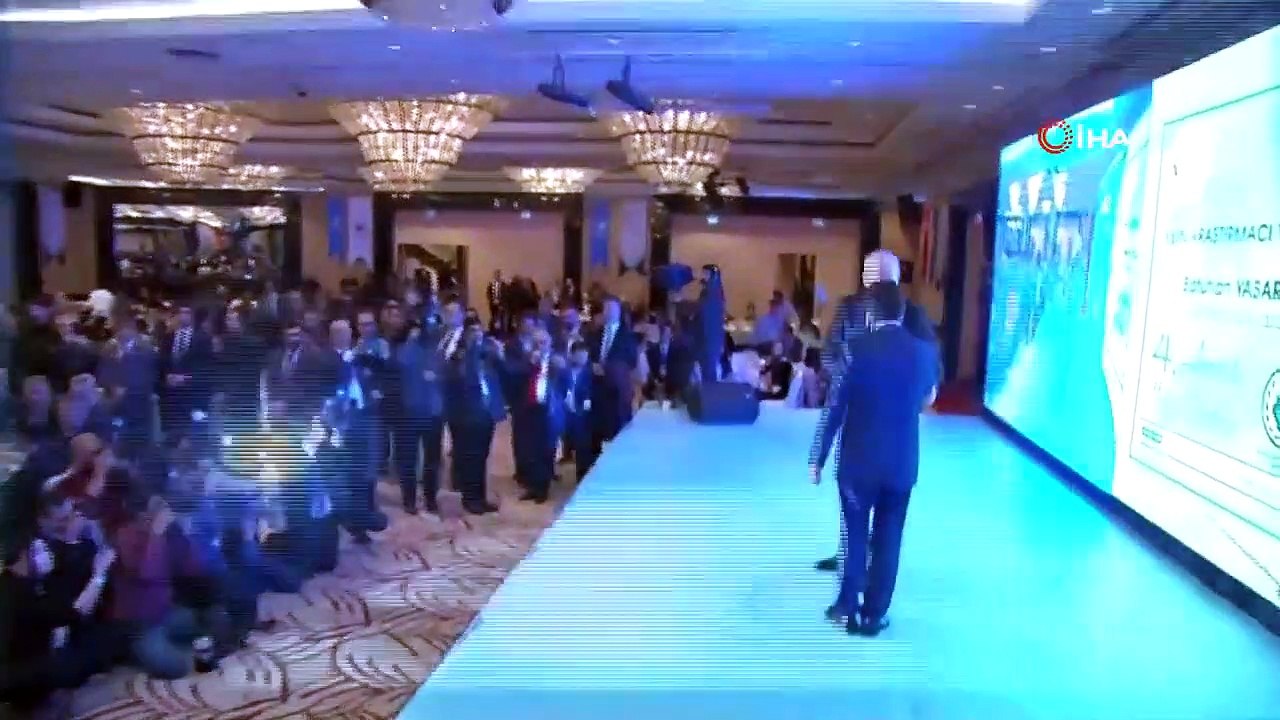 İhlas Medya Ankara Temsilcisi Batuhan Yaşar'a 'Yılın Araştırmacı-Yazarı' Ödülü