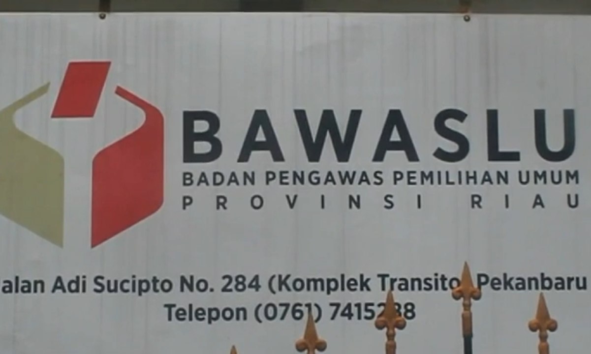 Bawaslu Riau Segera Selidiki Perusakan Baliho Partai Demokrat