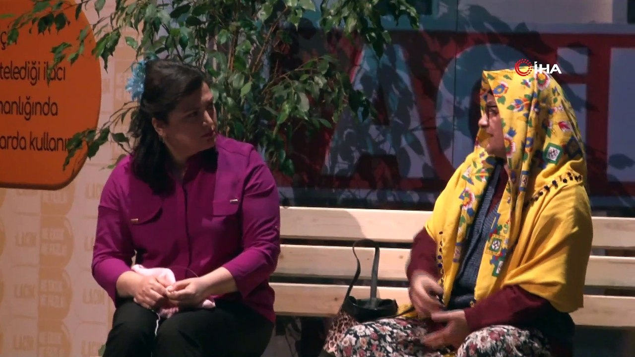 Doktor yazdı, sağlık çalışanları oynadı