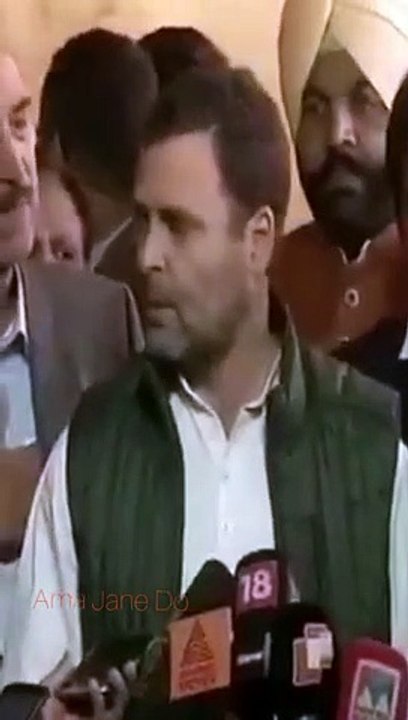 Smriti Irani Tweets | Does Rahul Gandhi need tuitions to make promises | Funny