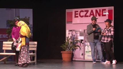 Doktor Yazdı, Sağlık Çalışanları Oynadı