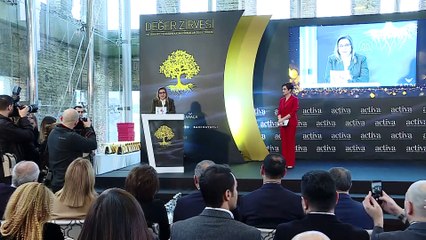 Bakan Pekcan: 'Gençlerimizin girişimciler olarak değer ortaya koyacaklarına eminiz' - İSTANBUL