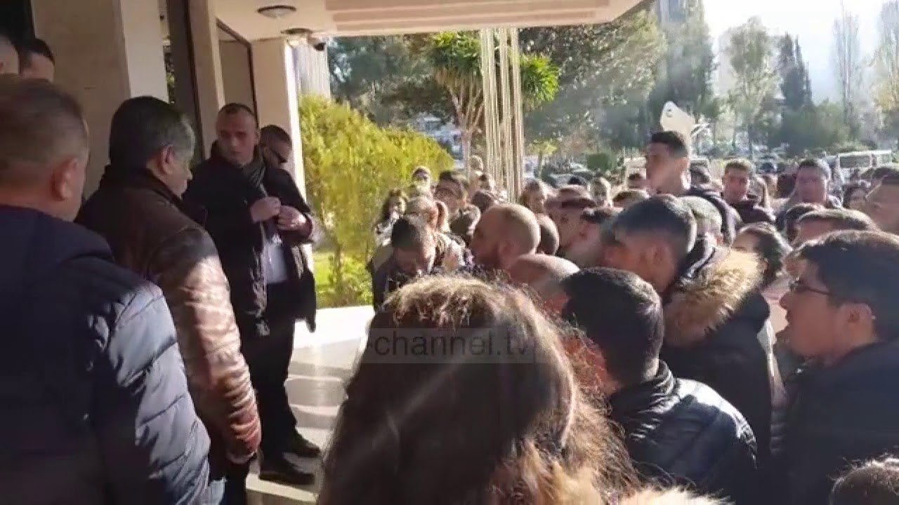 Pa Koment - Rama në Vlorë, studentët e presin me protesta  - Top Channel Albania - News - Lajme