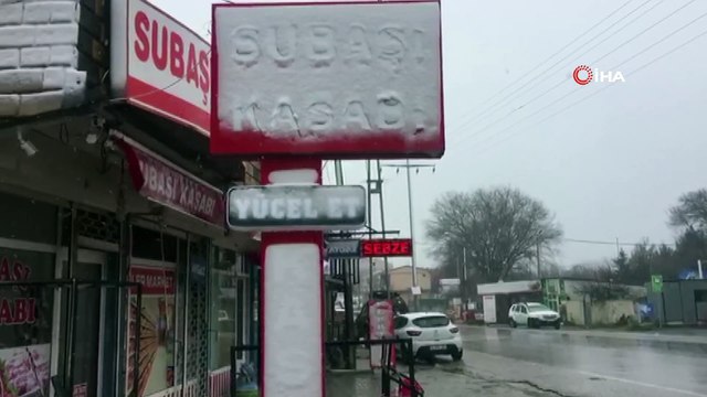 Silivri, Arnavutköy ve Çatalca'da kar yağışı etkili oluyor