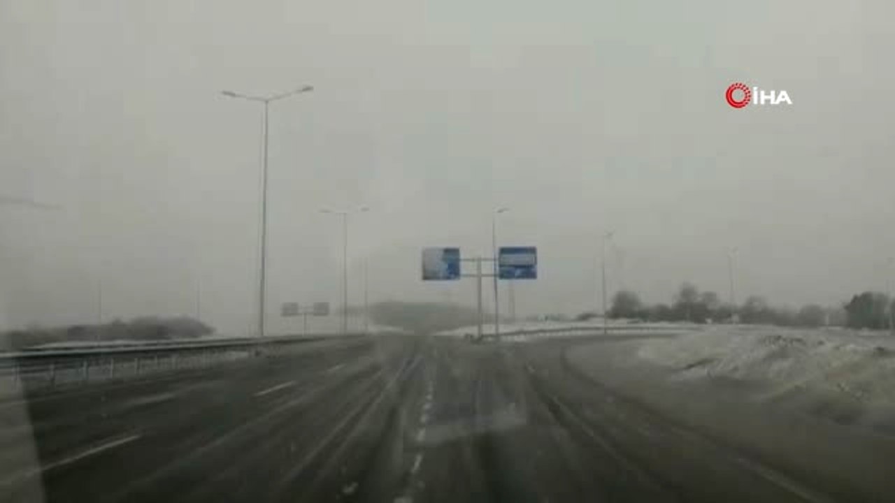 Silivri, Arnavutköy ve Çatalca'da Kar Yağışı Etkili Oluyor