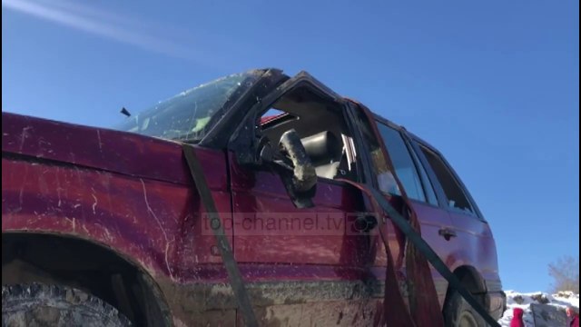 Pa Koment - Korçë/ Aksidentohet makina me mësues, një i vdekur - Top Channel Albania - News - Lajme