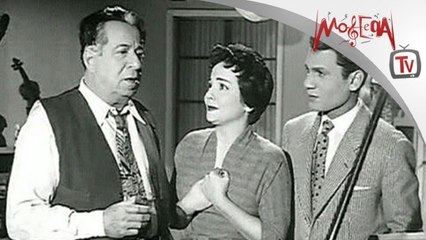 Abd Elhalim Hafez -Lahn Elwafa' Movie -  فيلم لحن الوفاء - أول ظهور للعندليب