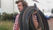 Ce jeune patron transforme les pneus de vélo usagés en ceintures