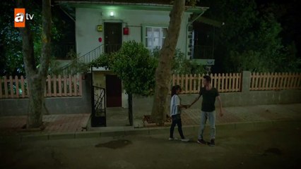 Sokakta kalamayız! - Kırgın Çiçekler 93.Bölüm