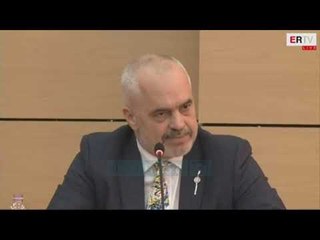 Takimi me Ramën, një grup studentesh vlonjatë ikin nga salla - News, Lajme - Vizion Plus