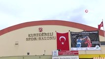 Türkiye Büyük Erkekler Ferdi Boks Şampiyonası Devam Ediyor