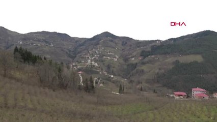 Trabzon Hurdaya Dönmesine Razı Gelemediği Minibüsü 'Seyir Terası' Yaptı-2