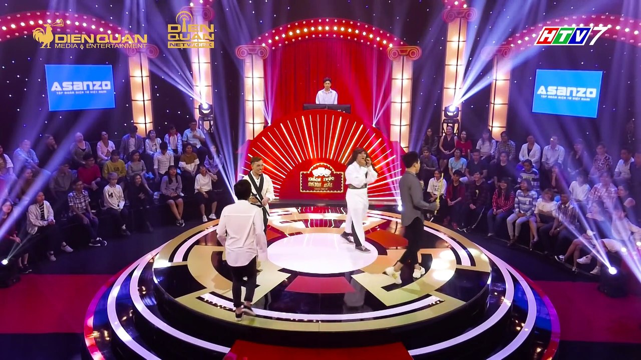 Thách thức danh hài 5-Tập 10- Trấn Thành Trường Giang cười xỉu khi bị đạo sĩ đuổi khỏi ghế giám khảo