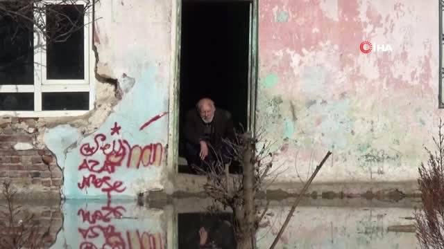 Kırıkkale'de Kanalizasyon Suyu Evleri Esir Aldı.