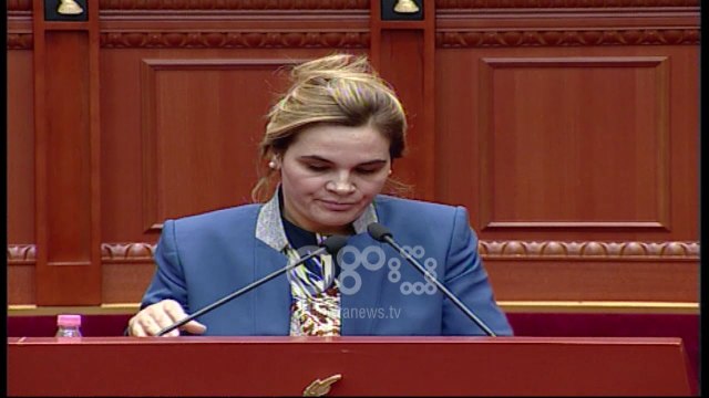 Ora News - Kryemadhi: Zyshë Nikolla është dendur me ilaçe, do të iki po s'ia do edi , Edit!