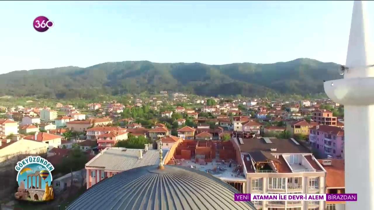 Gökyüzünden, Yenice'yi geziyor