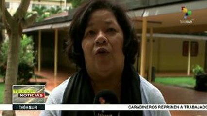 Скачать видео: teleSUR noticias. Chile: reprimen a trabajadores portuarios