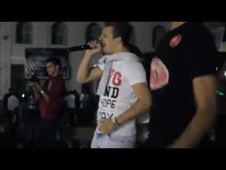 حسين غاندي يغنى للنادى الاهلى ومولع الدنيا في اكاديمية الشروق