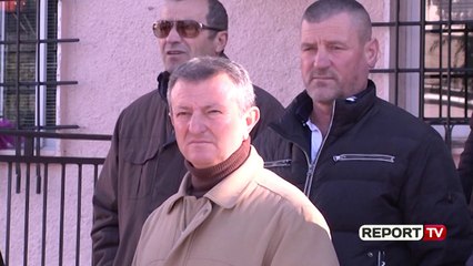 Download Video: Report Tv-Tetë muaj pa rroga, punonjësit e Ujësjellësit Selenicë në protestë