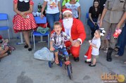 5ª Cia de Trânsito comemora Natal com crianças do lixão do Projeto Amiguinhos do Trânsito
