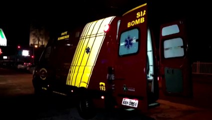 Mulher tem luxação no tornozelo ao sofrer queda