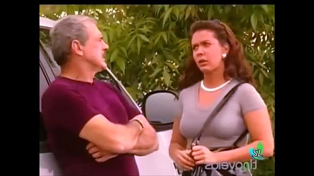 NO LO PUEDES OCULTAR...ESTÁS ENAMORADO DE CRISTINA #22