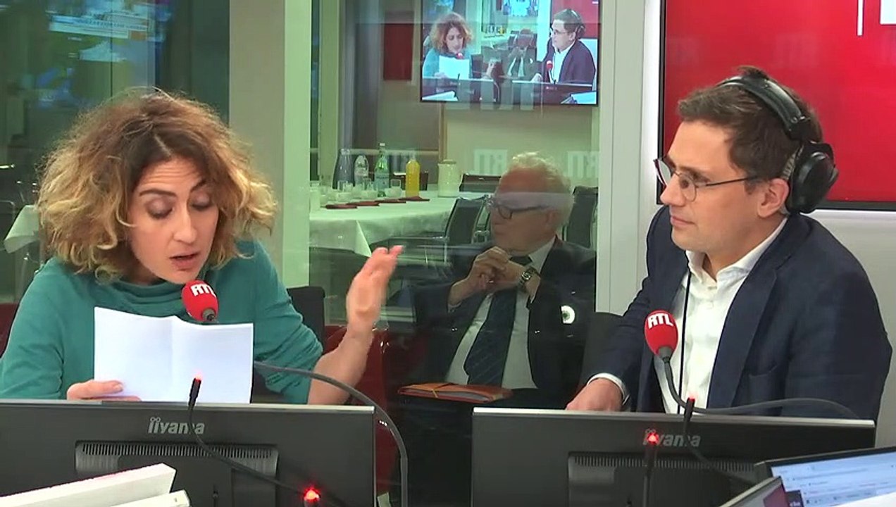"La grenouille des villes est devenue un dieu de la chanson" dit Saporta