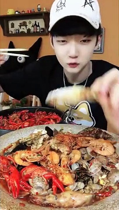 【eating show】美女大胃王吃,猪鼻子,青蛙,章鱼,冰块,肥肉-不知名食物,挑戰吃各種食物錦集-各奇怪食物-變態吃貨品嘗中國美食-大熱量超-Chinese eating show-NO.498