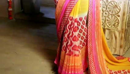 JINAL PANDYA WITH SARI CATALOG KRISHAN KI LEELA KHANA MURLI SHOOT VASHU GUJRAAT SARI