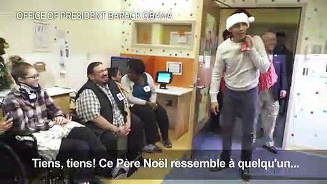 Barack Obama joue au Père Noël dans un hôpital pour enfants
