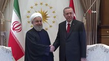 Cumhurbaşkanı Erdoğan, İran Cumhurbaşkanı Ruhani ile Görüşüyor