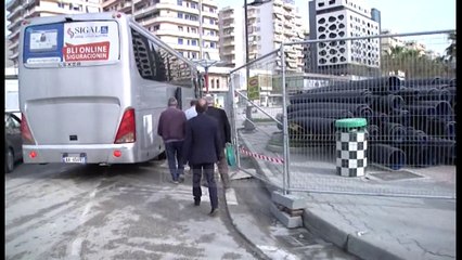Në Tiranë për protestë. Studentët nga rrethet nisen drejt kryeqytetit - Top Channel Albania