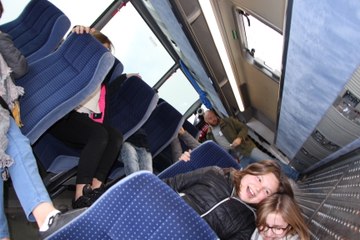 Un bus pédagogique à Charolles se renverse sur le flanc