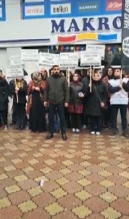 Maaş ödeyemeyen market devi çalışanlara makbuz verdi - 2