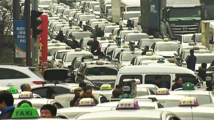 택시 단체 상경에 고속도로 '몸살' / YTN