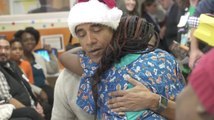 Barack Obama Surprised Kids At A Children’s Hospital And Hand-Delivered Christmas Gifts