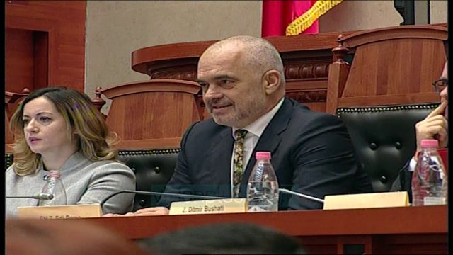 Deputetët e PD qëllojnë drejt Kryeministrit Rama - News, Lajme - Vizion Plus