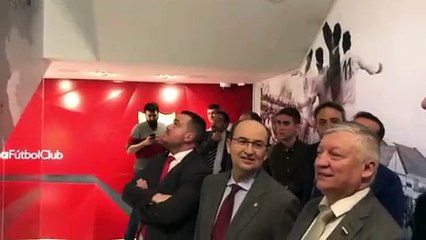 La visita de Karpov al Sevilla FC en el Sánchez Pizjuán