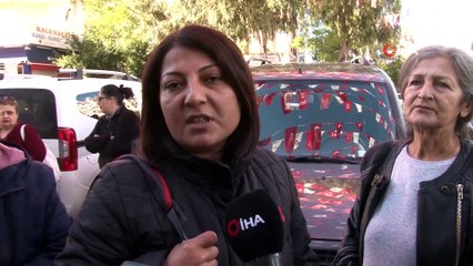 Antalyalı kadınların pankartlı sessiz seçilme hakkı eylemi