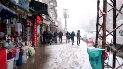 Yüksekova beyaza büründü