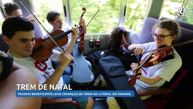 Passeio beneficente leva crianças de trem ao Litoral do Paraná