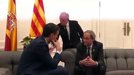 La guerra de las flores entre Sánchez y Torra
