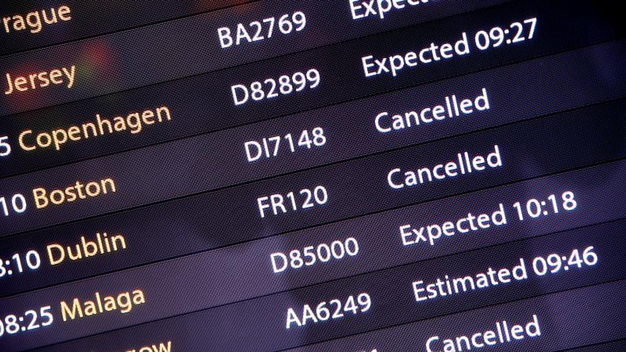 Gatwick flights resume after unconfirmed drone...