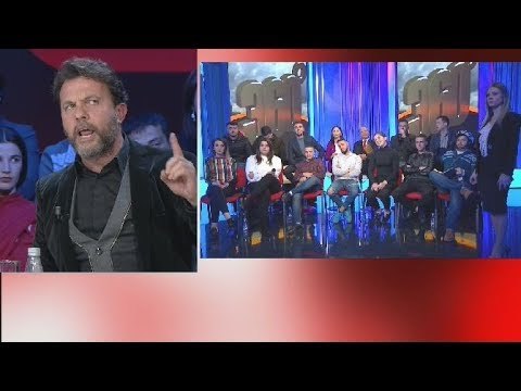 Ora News - Ke shitur shpirtin -sherr dhe tension midis Laert Vasilit dhe studentëve