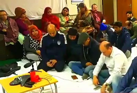 Altaf Hussain Cursing Pak Army