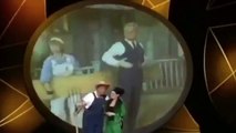 Donald Trump a publié cette nuit une vidéo où il est déguisé en fermier, chantant le générique de la série 