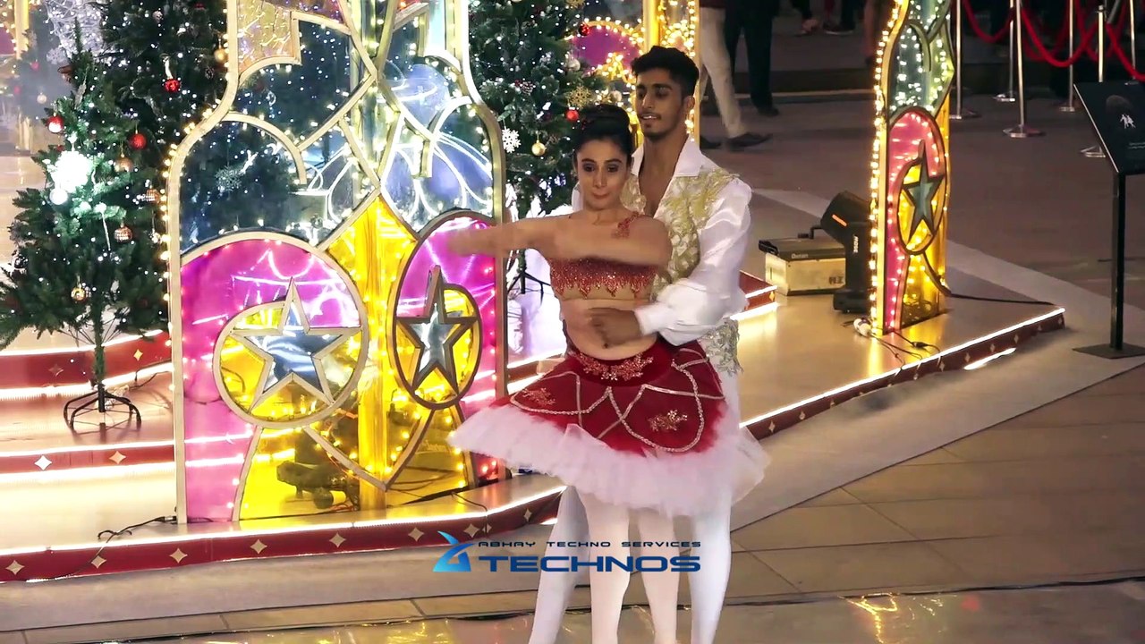 Soha Ali Khan enjoying Ballet Dance performance at Christmas event