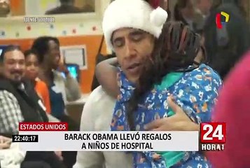 EEUU: Barack Obama llevó obsequios a niños de hospital