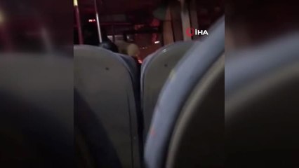 Kadınların Halk Otobüsünde Yumruk Yumruğa Kavgası Kamerada